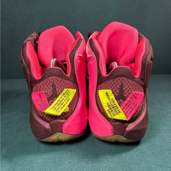 Size 12 - Men’s Nike LeBron XII Double Helix Merlot Volt Pink - Picture 2 of 8
